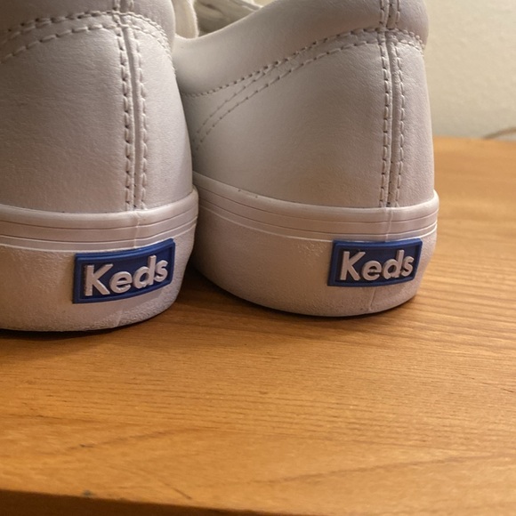 Women’s KEDS  white sneakers - Picture 2 of 5